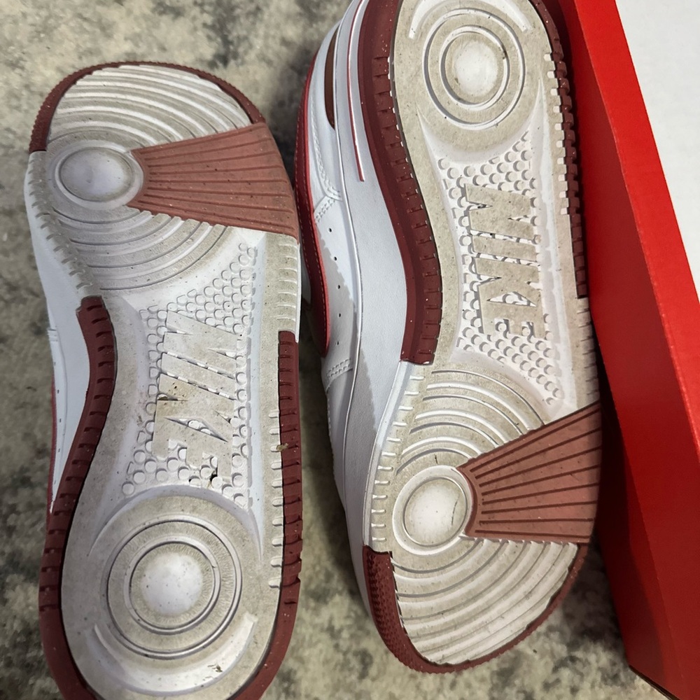 Nike Gamma Force Women’s 9.5 - Picture 5 of 5